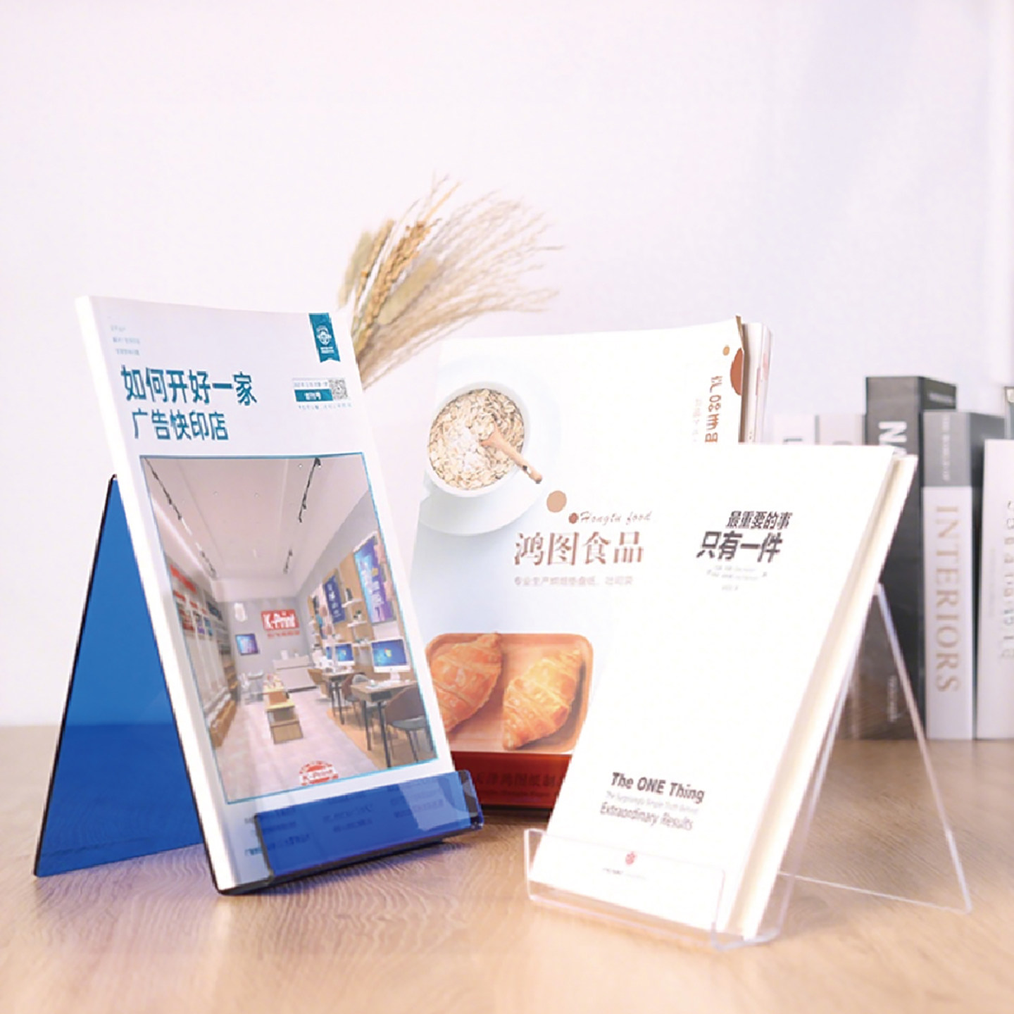 4 Buah Penyangga Buku Akrilik  - Clear Acrylic Book Stand Holder ulasan dan harga